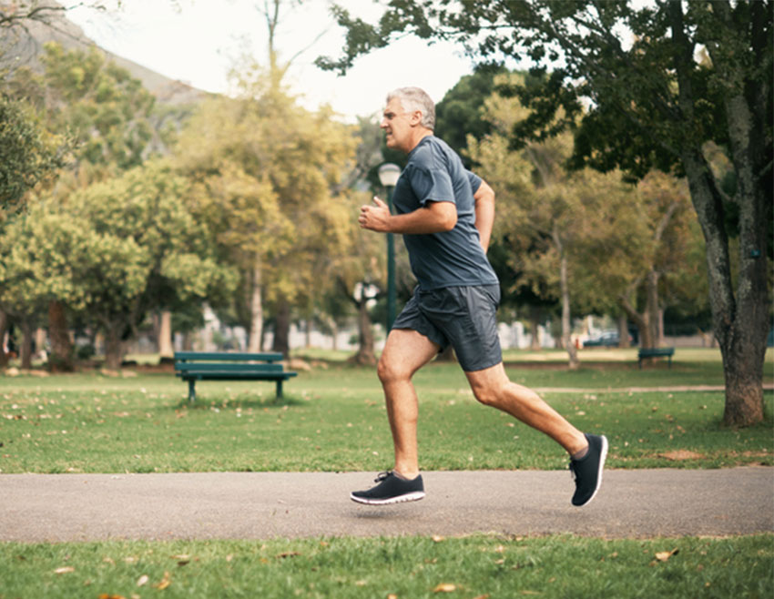 Man Running After Knee Pain Treatment near Warren, MI